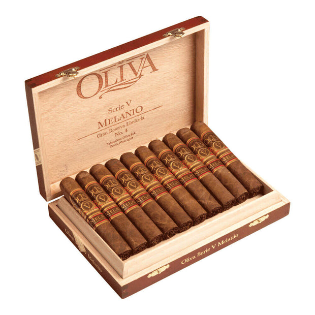 Oliva Serie V Melanio Petite Corona #4 4.50 × 46